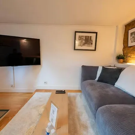 Cozy Artist Loft Appartamento Parigi